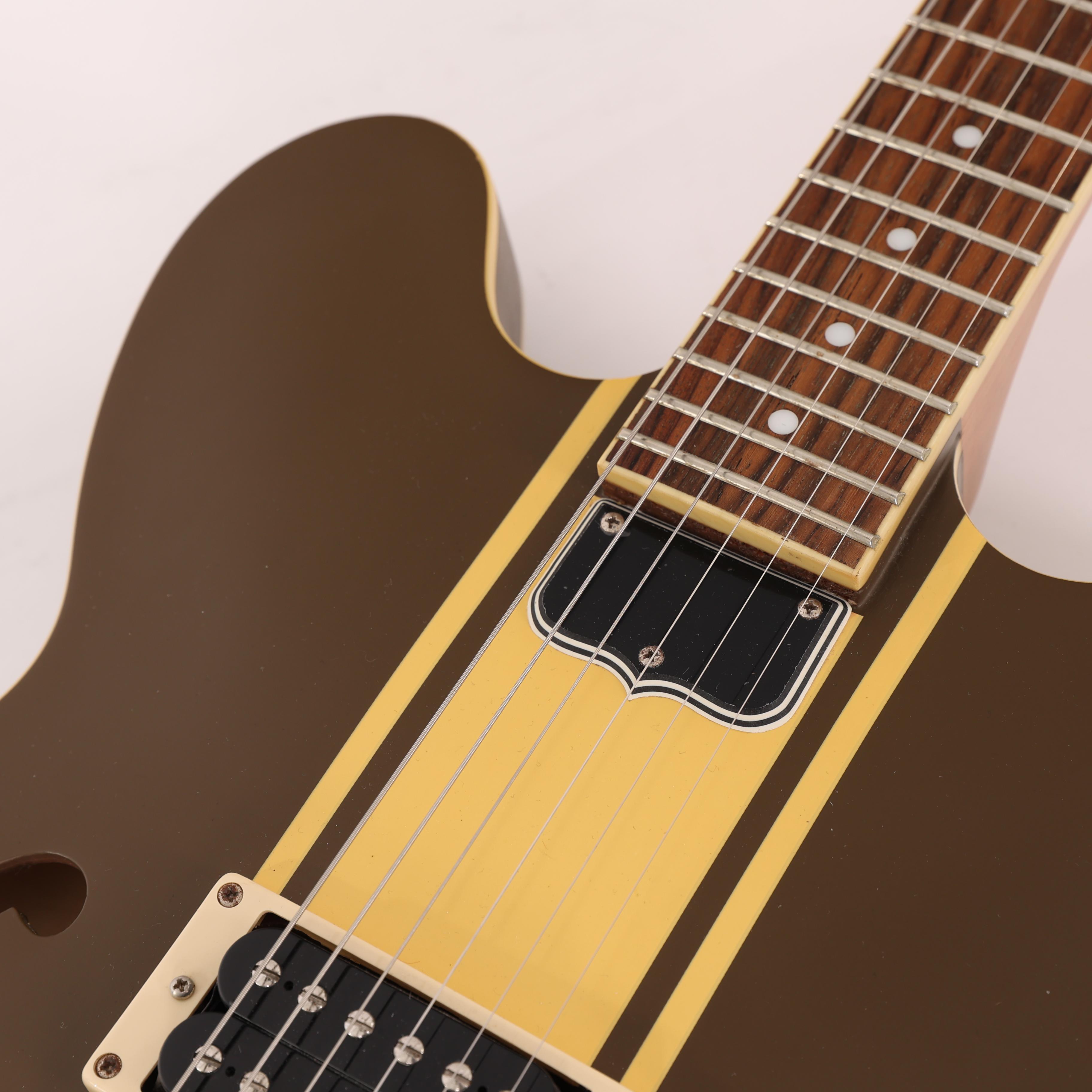 Second Hand Epiphone Tom Delonge Signature ES-333 - Andertons